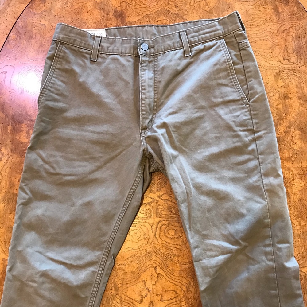 Levi Chino Pants